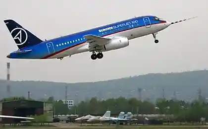 Sukhoi super jet100 (5 фото)