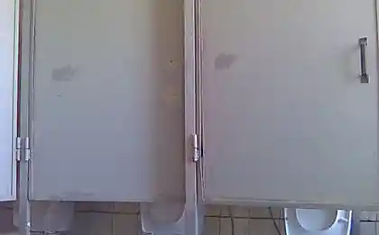 Зато сразу видно, когда занято