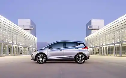 Новий паливно-ефективний електричний автомобіль Tesla Model 3