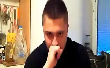 Чей фейс изображают?