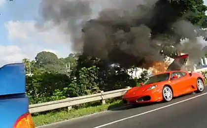 Ferrari f430 в огне (9 фото)