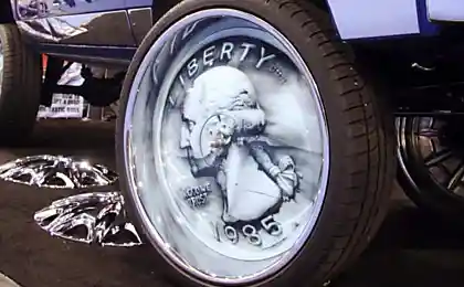 Диски с изображением Джоржа Вашингтона на SEMA 2007