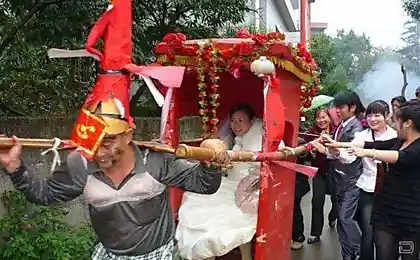 Забавная свадьба в Китае