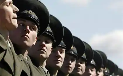 У передмісті Алабіно в повній підготовці до урочистої частини Параду Перемоги