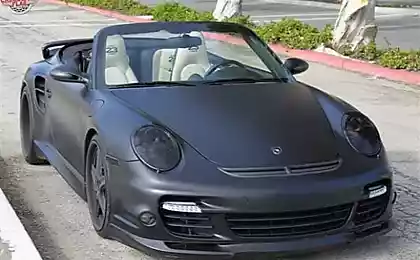 Чёрный-чёрный Porsche 911 Дэвида Бекхэма продан за $217 100