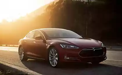 Итоги 2013 года для Tesla Motors: 2 миллиарда долларов выручки и планы по захвату мира