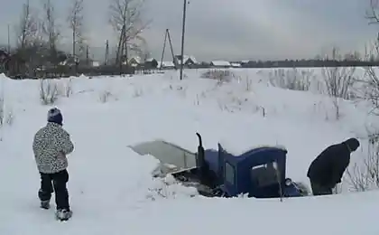 Подборка тракторов в невероятно сложных ситуациях