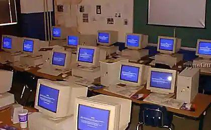 Windows окружает нас (14 фото)