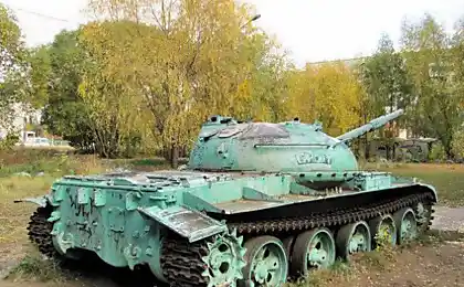 Іграшки для дорослих на майданчиках (12 фото)