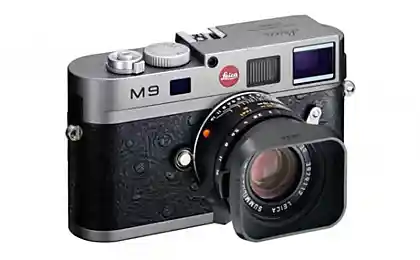 Спецсерия Leica M9 со страусиной кожей