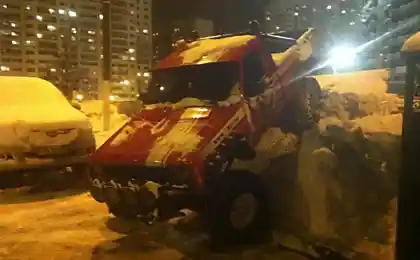 Внедорожник и парковаться должен внедорожно