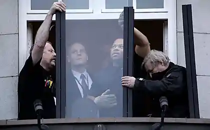 Дали премию? Охраняйте!