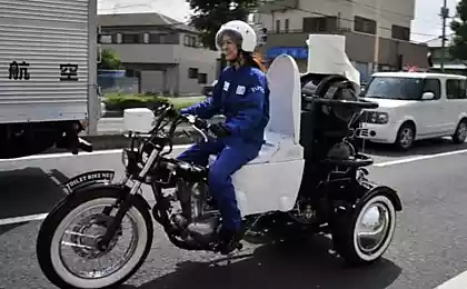 Японский Toilet Bike Neo – зелёный туалет – мотоцикл