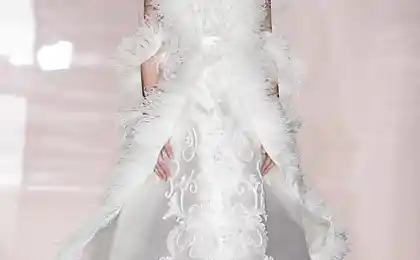 20 wedding dresses on the catwalk