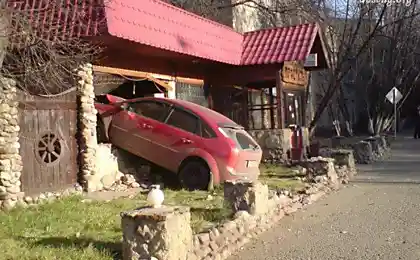 Заехал за продуктами (2 фото)