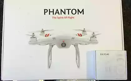 Квадрокоптер DJI Phantom FC40 — мини-разбоксинг и первый полёт