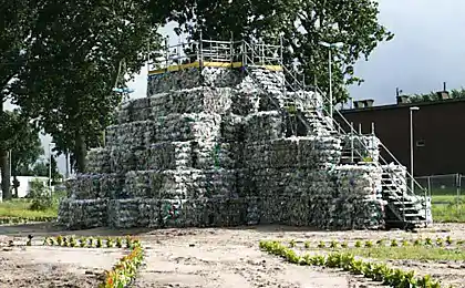 Храм сміття в Роттердамі (4 фото)
