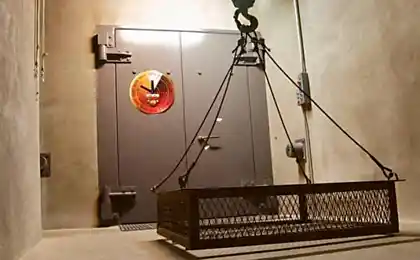 精英防空洞富人