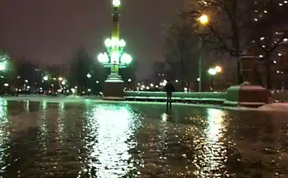 Лед на улицах Москвы
