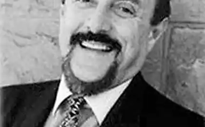 Todos comenzamos a vivir como гедонисты: el psicólogo philip zimbardo sobre la percepción del tiempo