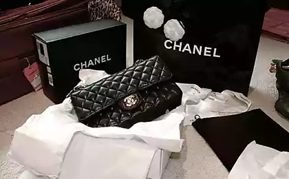 Chanel 2.55