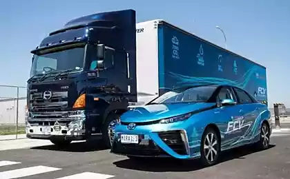 Toyota создала мобильную водородную заправку