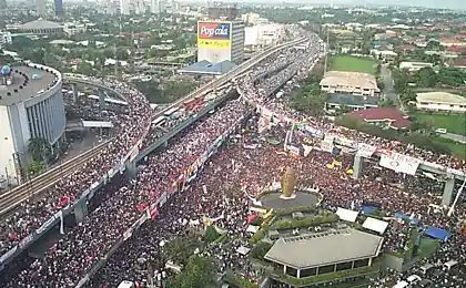 Масштабный митинг на Филиппинах