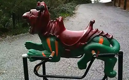 Страшная качеля