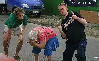 Бабулька нашего двора