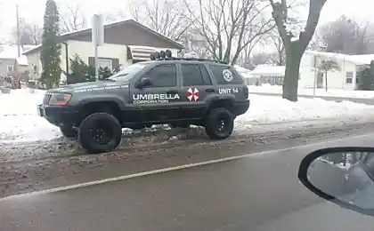 Мій сусід автомобіля.