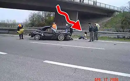 Учимся разбивать порш в мясо!