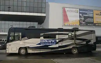 Шикарный "Шикарус" раздвигается в ширину