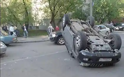 Опасный перекресток на ул. Дунаевского