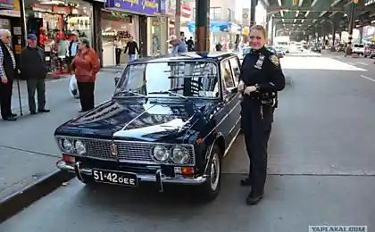 ВАЗ-2103 в Бруклине.