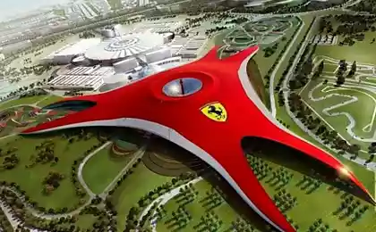 Магазин Ferrari в Дубаи