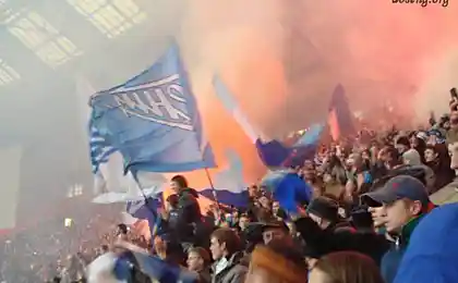 Нет флага роднее на свете