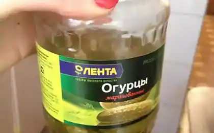 Огурцы с начинкой