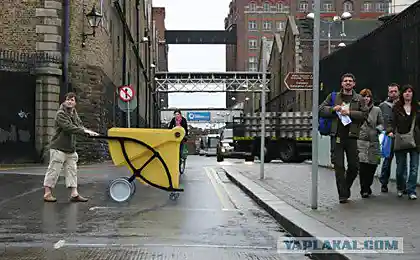 И транспорт, и кресло, и дом