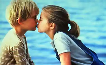 10 sincere movies about first love, which is to show the children
