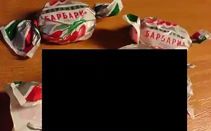 Угощайтесь конфеткой!
