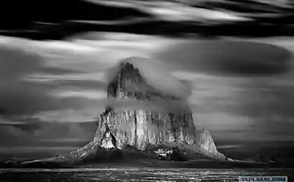 Планета Земля.фотограф  Mitch Dobrowner