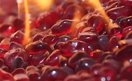 Ці шматки скляної заміни деревини! Коли вони горять, неможливо зупинити перегляд.