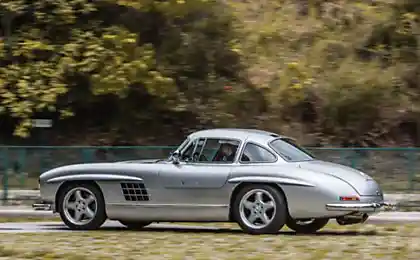 Mercedes-Benz 300SL by AMG