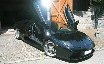 Любители быстрой езды на Lambo (5 фото)