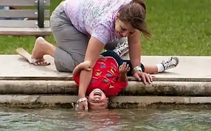 отключили дома воду! а голова то грязная!!!!!