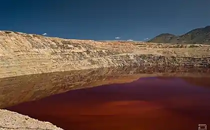 Самое токсичное озеро на планете (7 фото)