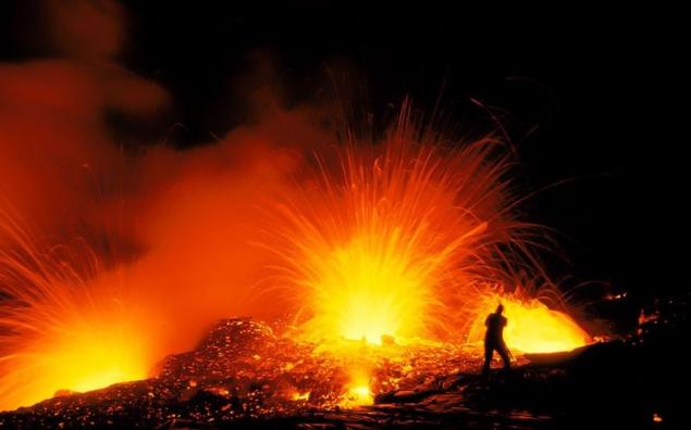 男人的火山喷发图片