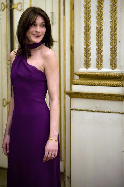 法国总统妻子照片图片