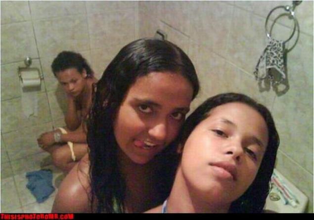 Фотобомбы на заднем фоне