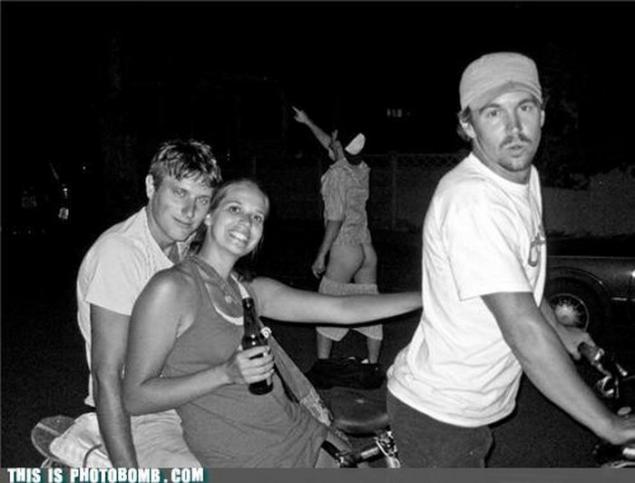 Фотобомбы на заднем фоне